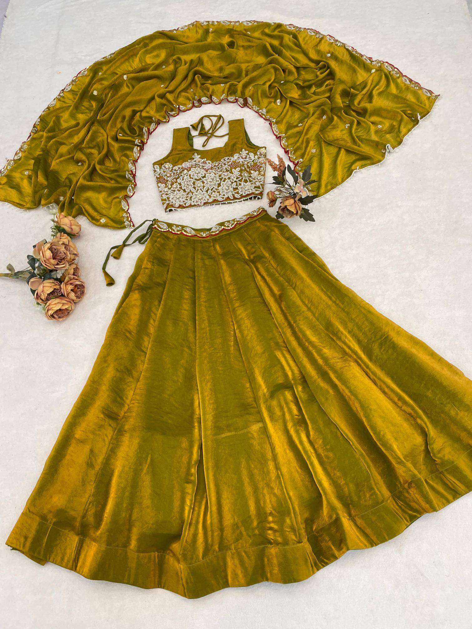 GRTN 8124 ANTIQGLD Fendy Bridal lehenga shops in Kolkata